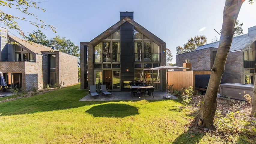 Ferienhaus für 6 Personen, mit Garten und Balkon sowie Pool