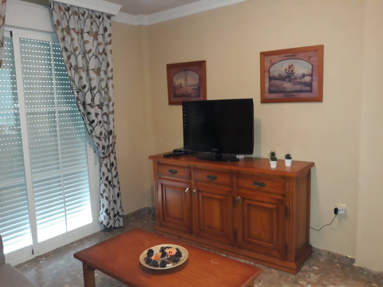 Apartamento entero, Apartamento 'Dúplex Junto al Mar' con Wifi y Aire Acondicionado in La Carihuela, Torremolinos