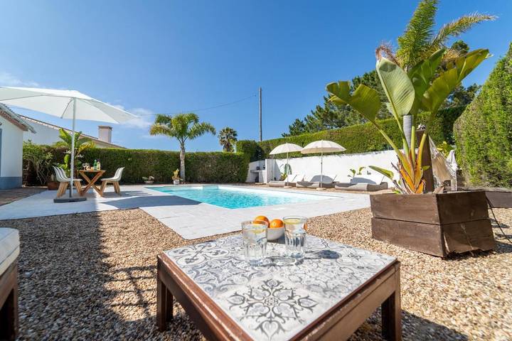 Maison d’hôte pour 2 personnes, avec vue ainsi que piscine et jardin, animaux acceptés à Aljezur - 4