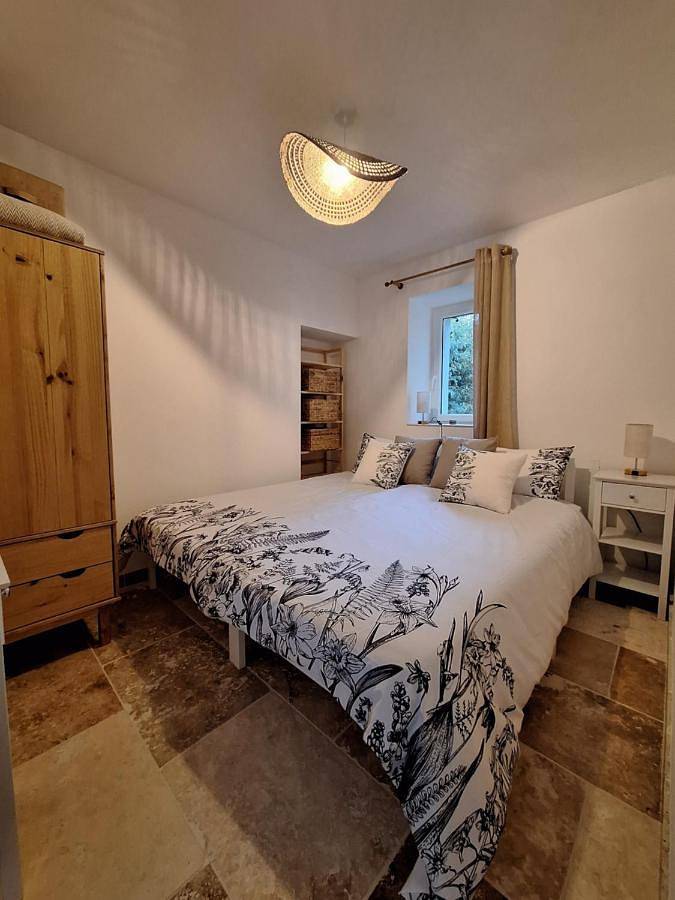 Les Gites Sur La Colline - 28 m2 one bedroom gite with shared pool in Montignac-de-Lauzun, Région de Marmande
