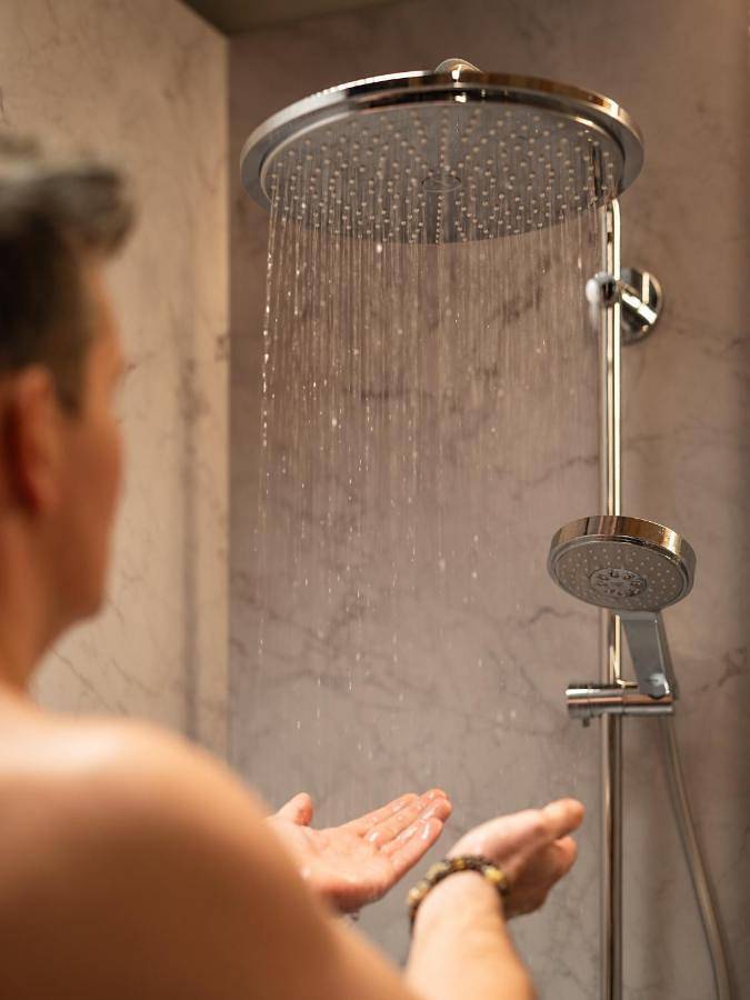 Location de vacances pour 2 personnes, avec jacuzzi ainsi que jardin et sauna à Bilzen - 3