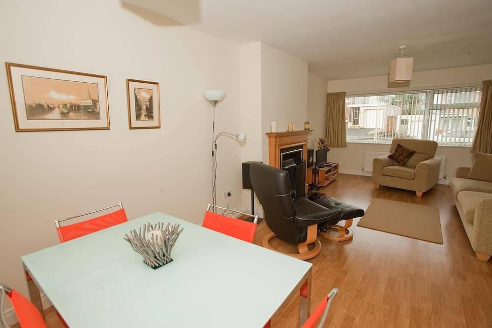 Gut präsentiert Semi House Ideal für erholsame Pause - Landschaft, Golf, Strand in Portstewart, Grafschaft Londonderry