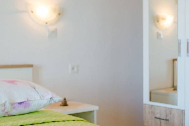 Ferienwohnung für 2 Personen, mit Terrasse, kinderfreundlich in Brela - 3