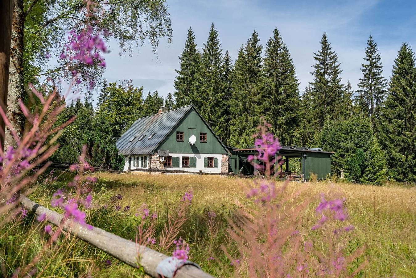 Ferienhaus 'Ferienhaus Henneberg' mit privater Terrasse, privatem Garten und Wlan in Johanngeorgenstadt, Chemnitz und Umgebung