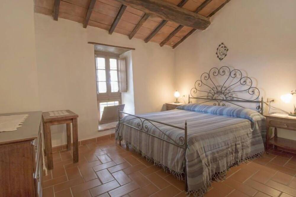 Ganze Wohnung, Quadrifoglio in Santa Fiora, Grosseto Provinz