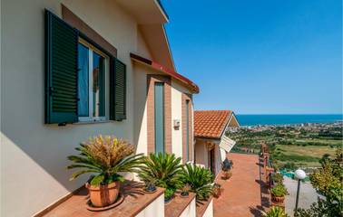 Casa Vacanza per 12 Persone in Costa Adriatica Abruzzo, Foto 1
