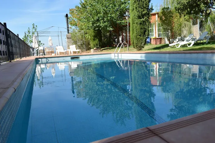 Maison de vacances pour 5 personnes, avec jardin et piscine - 1