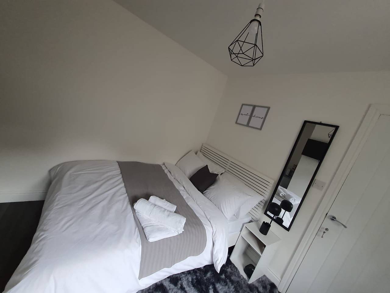 Private Room - Ensuite Bathroom - Free Parking in Birmingham, Birmingham Area