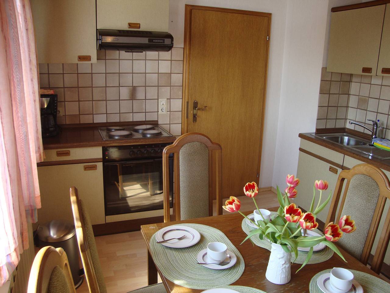 Haus Reif - Ferienwohnung mit überdachtem Balkon in Dombühl, Romantische Straße