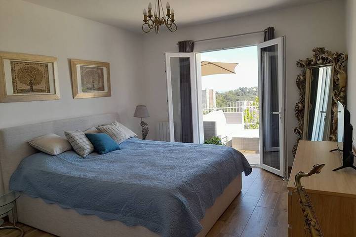 Location de vacances pour 12 personnes, avec piscine, animaux acceptés à Gorbio - 4