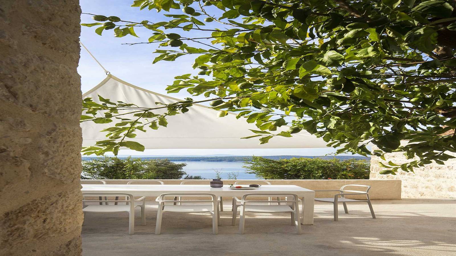Villa Lapis - Erbhaus aus dem 19. Jahrhundert mit außergewöhnlicher Aussicht für zehn Personen auf der Insel Hvar in Zavala, Hvar
