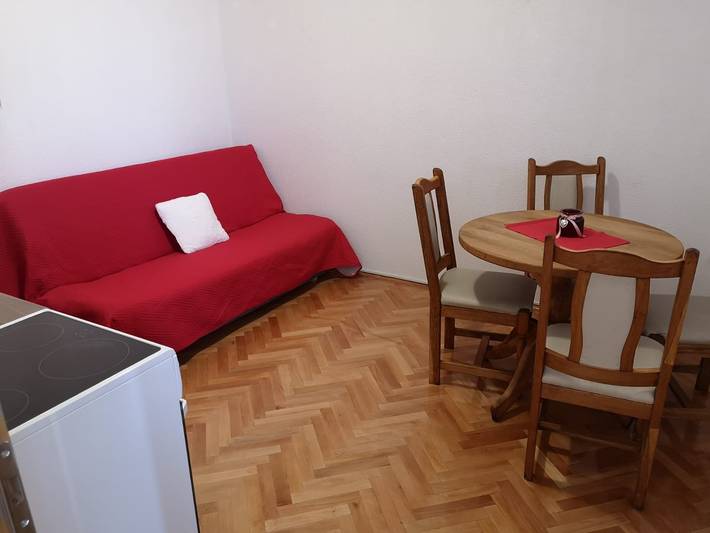 Ferienwohnung für 2 Personen, mit Balkon/Terrasse in Primosten - 4