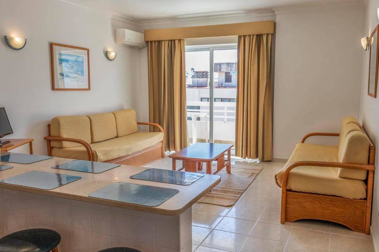 Aparthotel Calema Avenida Jardim in Monte Gordo, Distrito de Faro