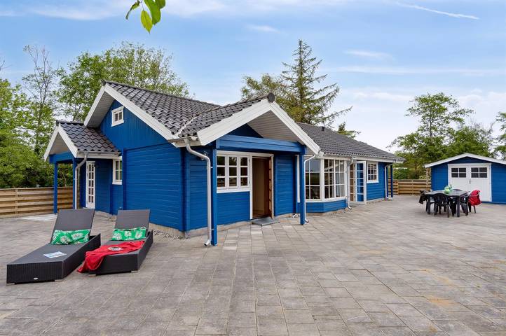 Ferienhaus für 10 Personen, mit Terrasse und Whirlpool, mit Haustier