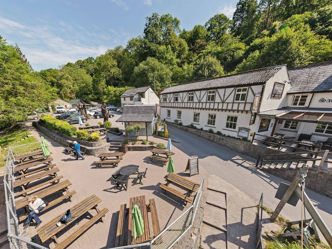 Standard Twin Room in Symonds Yat, Herefordshire