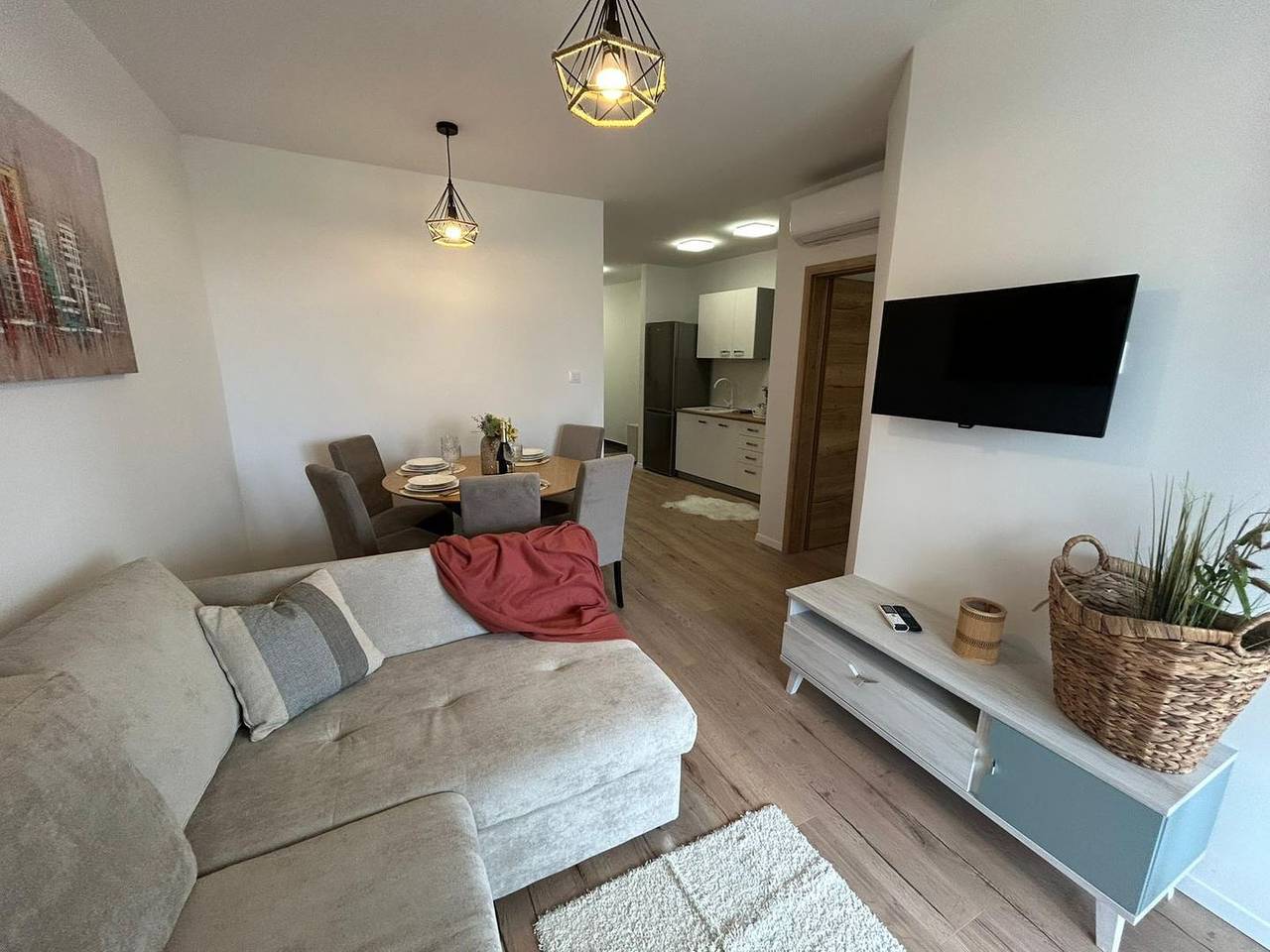 Entire apartment, Zentrale 50m² Stadtwohnung mit Balkon und Wlan – für bis zu 5 Personen in Biograd na Moru, Zadar