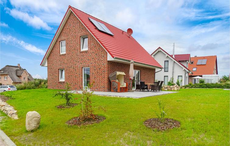 Ferienhaus für 6 Personen, mit Whirlpool und Garten sowie Sauna in Kalkhorst