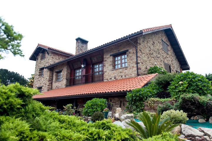Casa rural para 12 personas, con jardín y balcón en Comarca de la Sidra - 4