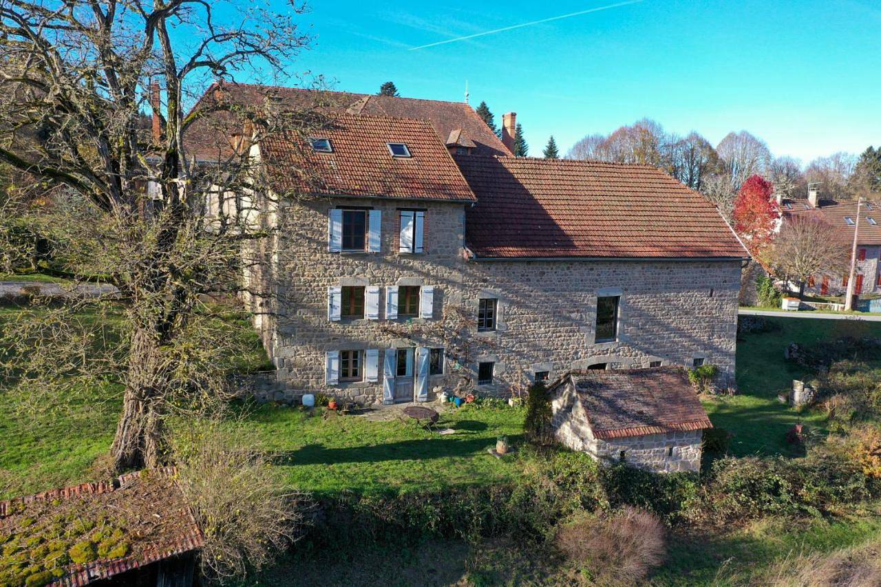 Double Room in Crocq, Parc Naturel Régional de Millevaches en Limousin
