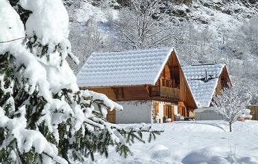 Chalet pour 14 personnes, avec piscine et sauna ainsi que jardin et terrasse dans Les Deux Alpes