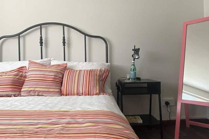 Glamping for 5 people, with balcony and garden in Somerset