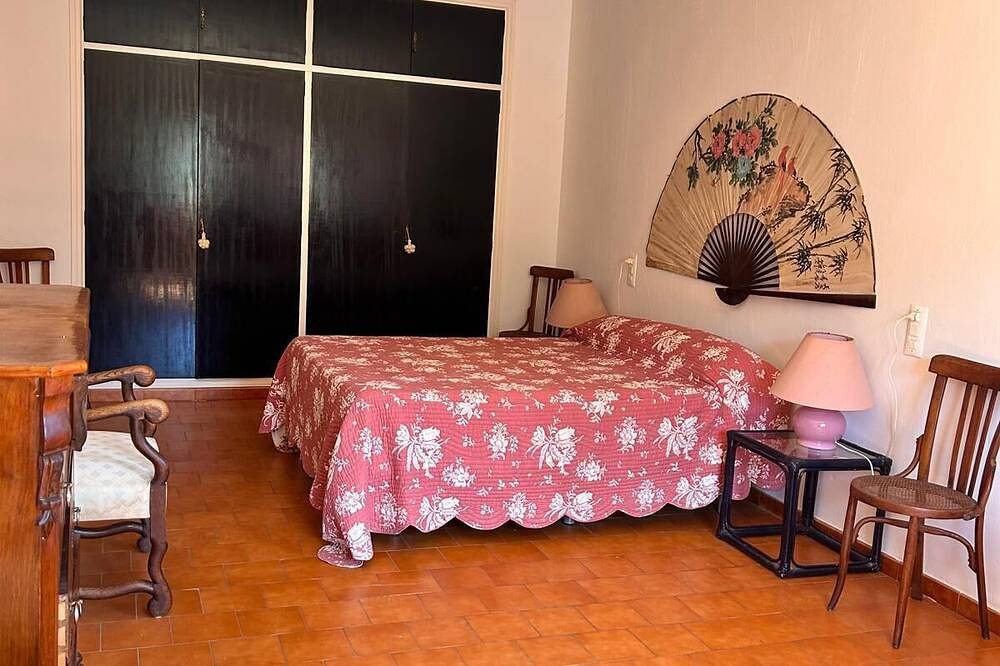 Magnificent villa for 10 people with very large swimming pool and tennis court in Játiva, Provincia de Valencia