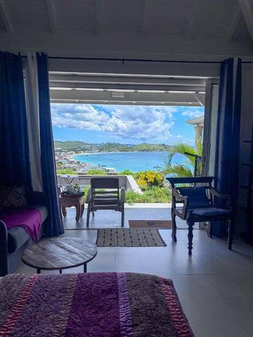 Maison d’hôte pour 3 personnes, avec vue ainsi que piscine et terrasse, animaux acceptés dans Saint Martin