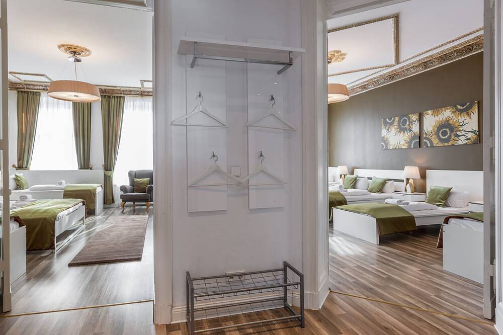 Ganze Wohnung, Dilo Apartments Berlin – Akazien Residenz 150 m² · 4 Zimmer mit Balkon · 2 Bäder in Berlin Innenstadt, Berlin