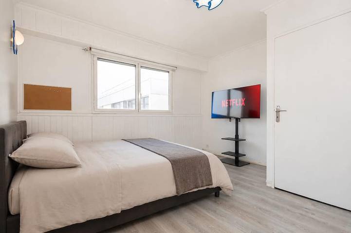 Ganze Wohnung, The Art of Dreams - Near the Metro with Parking in Créteil, Val-de-Marne
