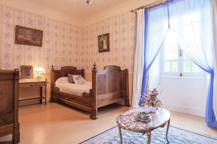 Location de vacances pour 6 personnes, avec terrasse ainsi que jardin et piscine à Saint-Jory-las-Bloux - 4