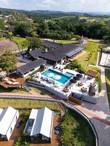 Hôtel pour 2 personnes, avec jardin et piscine ainsi que jacuzzi et sauna, animaux acceptés à São Roque