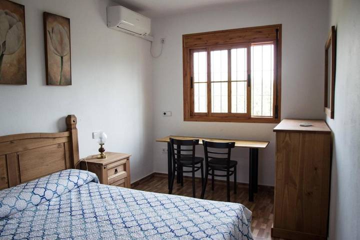Casa rural para 6 personas, con Terraza además de Jardín y Vistas en Enix - 4
