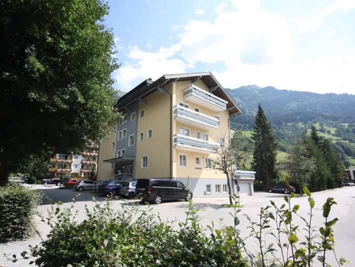 Ferienwohnung für 4 Personen, mit Garten und Balkon in Bad Hofgastein