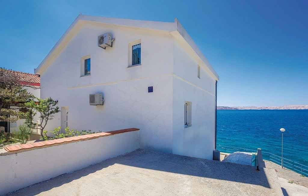 Appartement de vacances entier, Appartement de vacances direct sur la mer  in Karlobag, Région de Kvarner