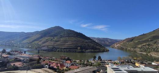 Gîte pour 2 personnes, avec vue et terrasse à Pinhão