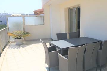 Apartment for 2 People in Juan-les-Pins, Antibes, Photo 1