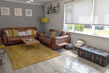 Holiday Home for 5 People in Chichester, West Sussex, Photo 4