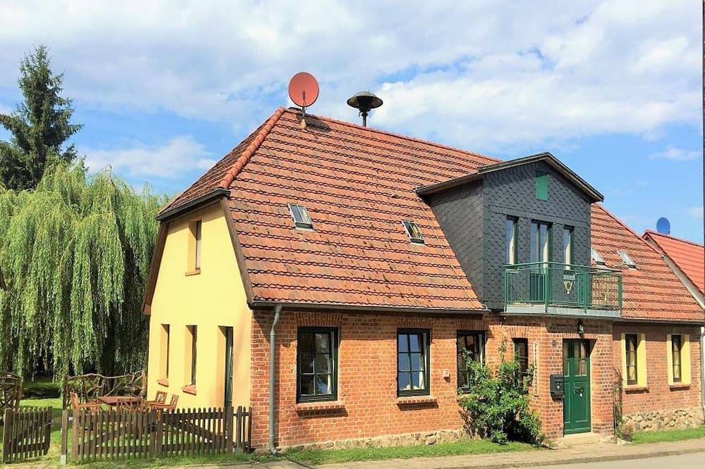 Pfarrhof Stuer Auguste in Stuer, Plauer See