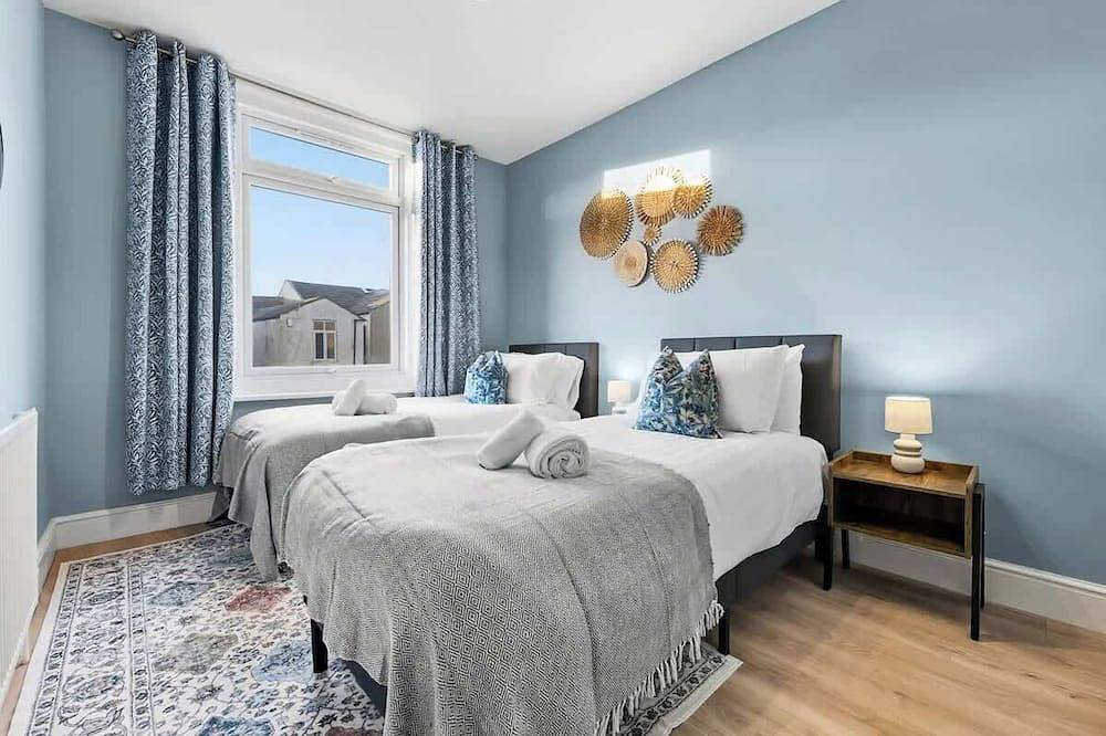 3Br Stunning & Luxe House Fratton w/ Parking in Portsmouth, Südostengland