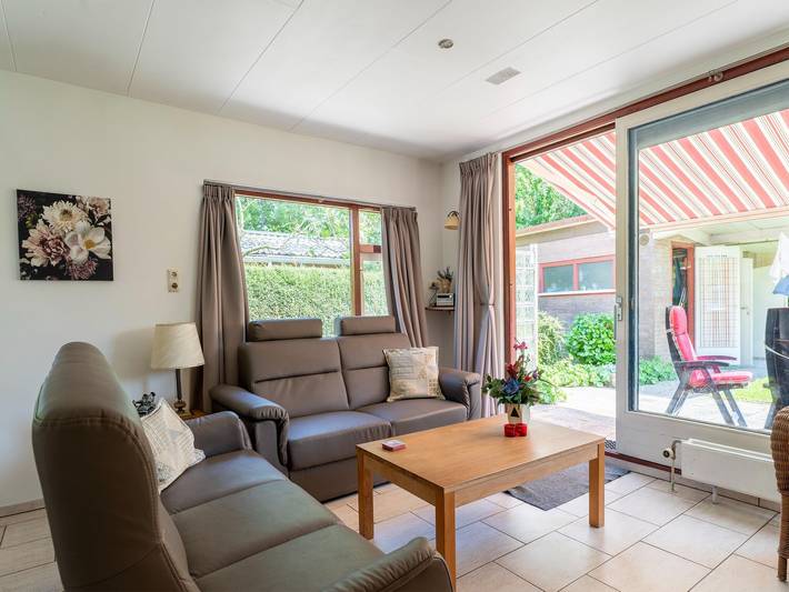 Ferienhaus für 6 Personen, mit Garten und Terrasse sowie Pool, kinderfreundlich in Zeeland - 2