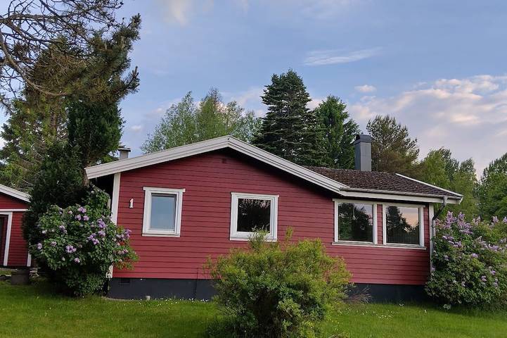 Ferienhaus für 6 Personen, mit Garten in Hjo