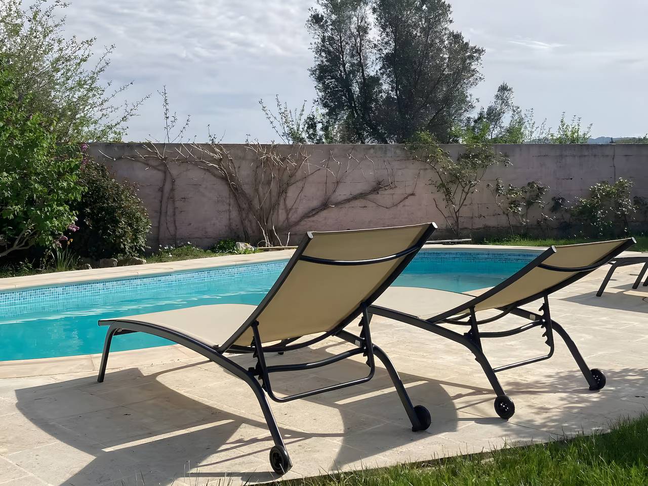 Ferienhaus 'Nahe Vaison La Romaine' mit privatem Pool, Wlan und Klimaanlage in Saint-Romain-en-Viennois, Parc naturel régional du Mont-Ventoux