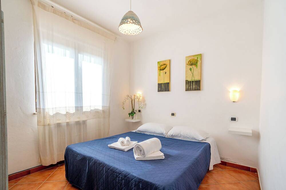 Sole e mare;  vacanza in villa con piscina. in Arbatax, Tortolì