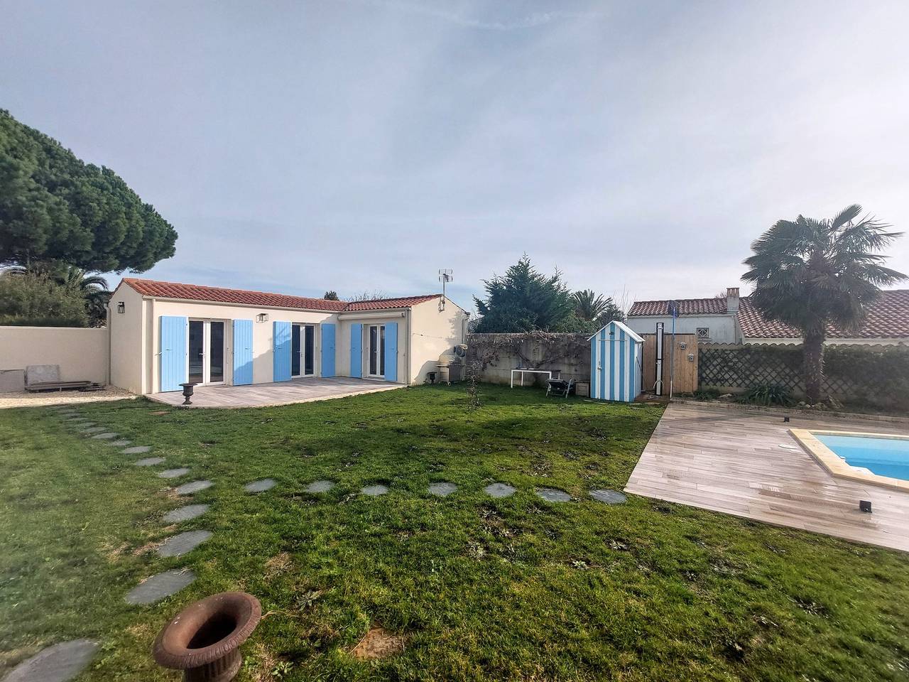Gästezimmer – La Barjuline: Studio für 4 Personen mit Gemeinschaftspool in La Brée-les-Bains, Côte de Beauté