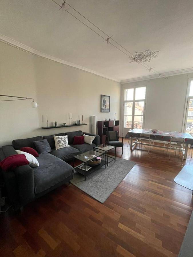 Gîte pour 7 personnes, avec vue et balcon dans Office De Tourisme De Toulon