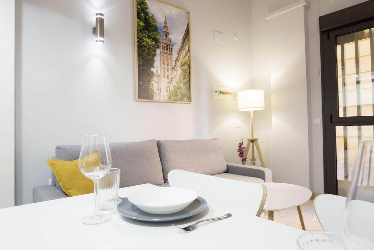 Geheel appartement, Vakantieappartement voor 2 personen in Casco Antiguo, Sevilla