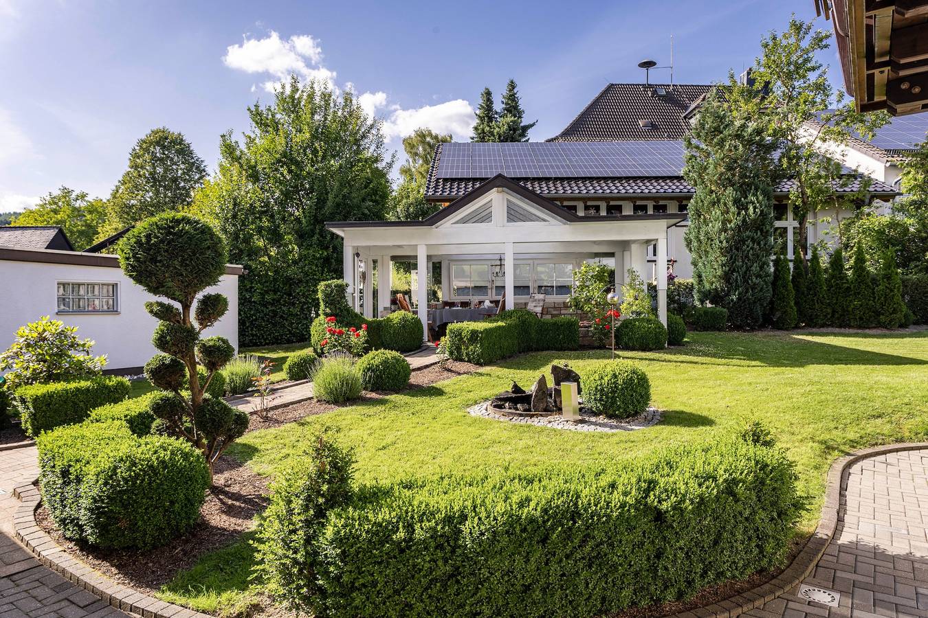 Ganze Wohnung, Ferienwohnung 'Kleine Auszeit' mit Gemeinschaftsterrasse, Gemeinschaftsgarten und Wi-Fi in Eslohe, Hochsauerlandkreis