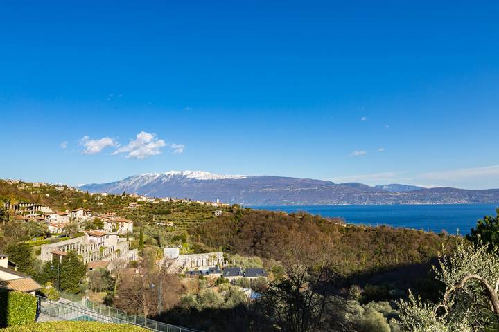 Ferienwohnung für 6 Personen, mit Terrasse und Garten in Gardone Riviera - 4