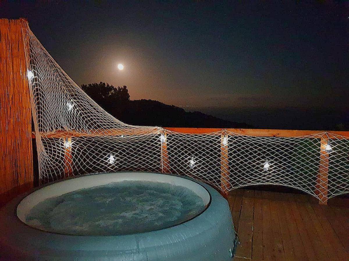 Moonlight Bubble Room in Camerota, Cilento Coast