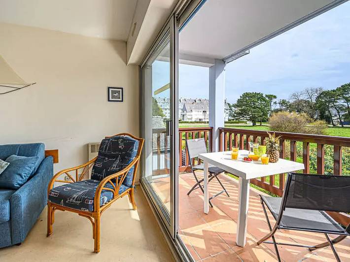 Gîte pour 4 personnes, avec balcon dans Plage de Beaumer